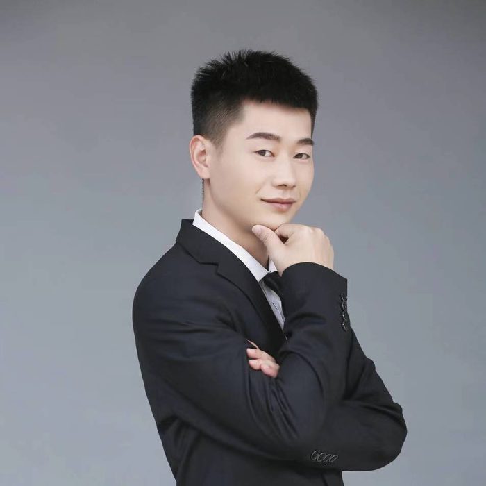 牛晓杨（法人代表）
